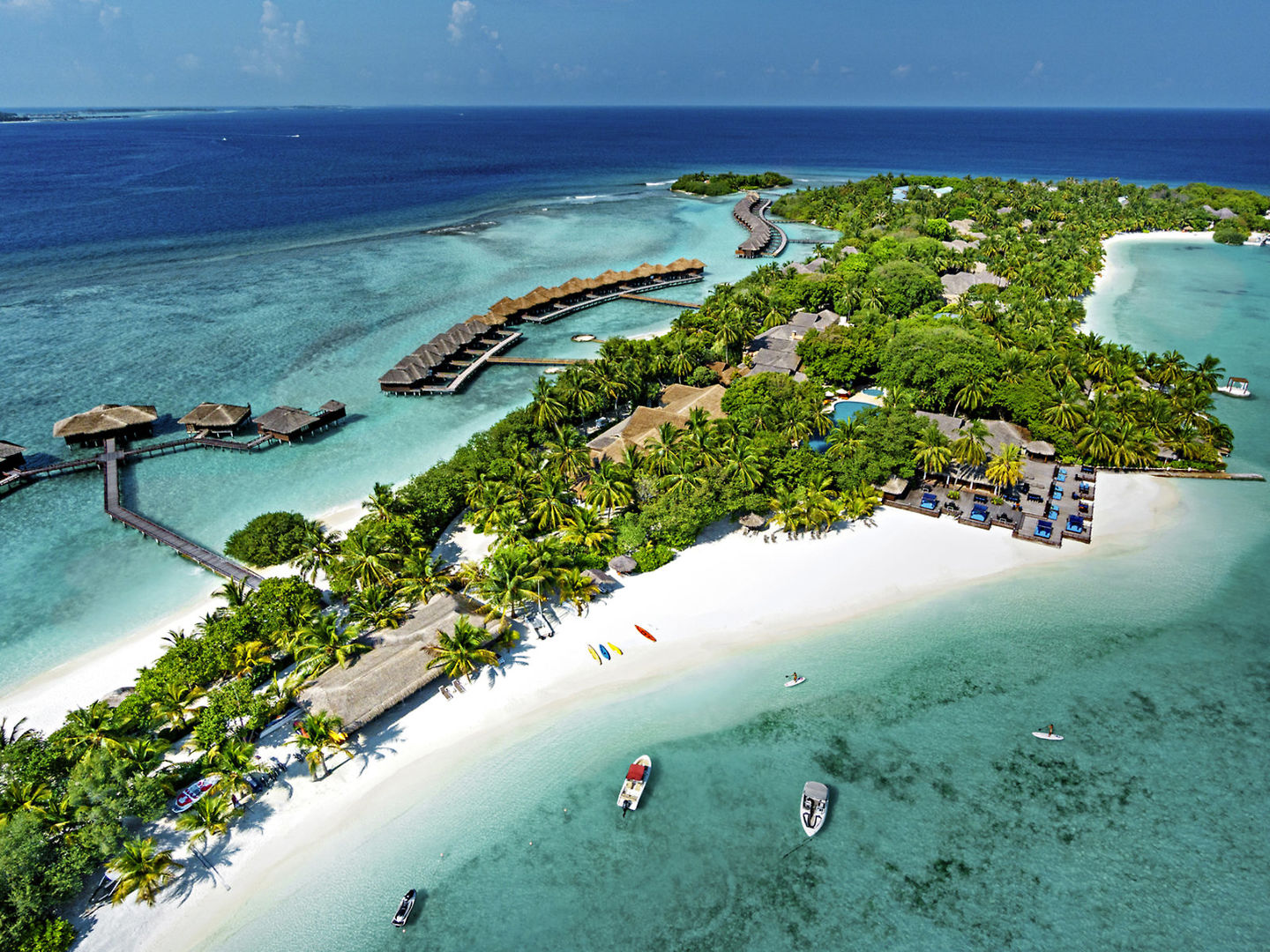 Sheraton Maldives Full Moon Resort & Spa